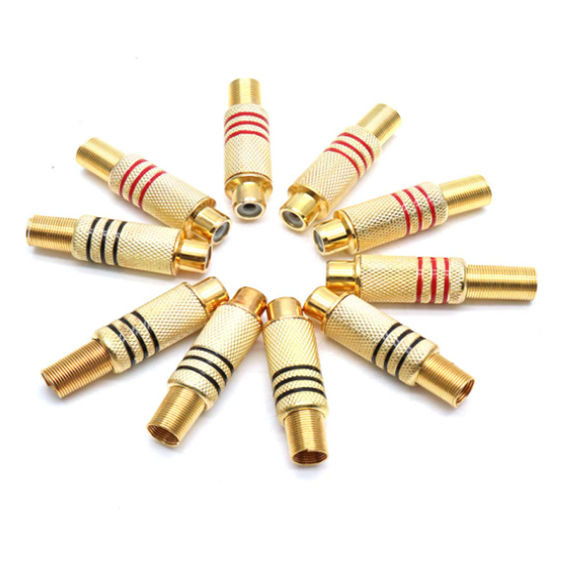 4 connettori RCA placcati oro, - Home Cinema Ampli recensione e prezzo